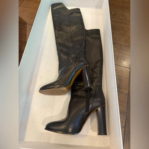 Vince Black Italian Leather Heeled Dempsey Boots - Picture 6 of 13